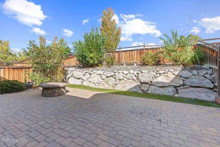 6993 Sacred, Sparks, Nevada 89436, 4 Bedrooms Bedrooms, ,3 BathroomsBathrooms,Residential,Residential,Sacred,0,260012381