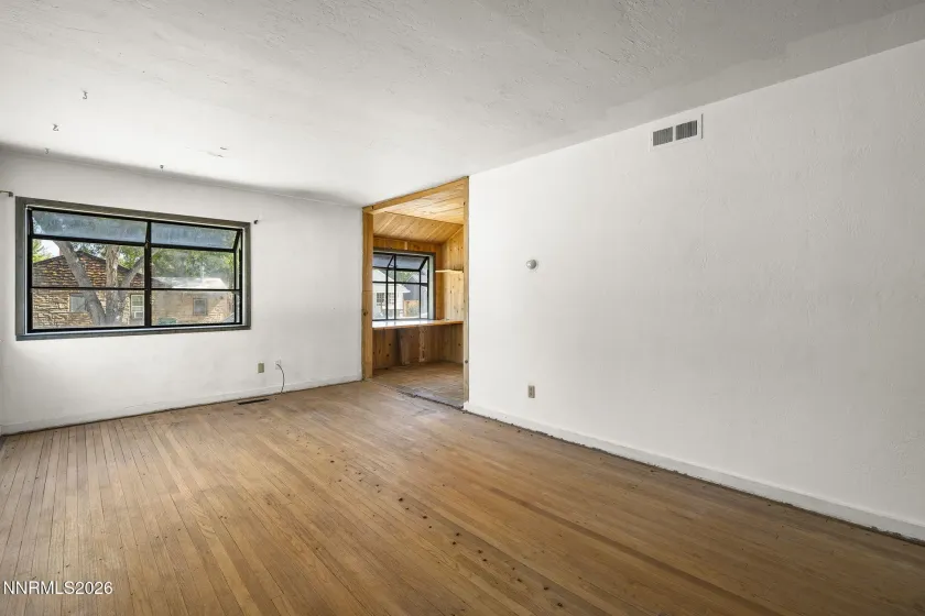 508 Modoc, Reno, Nevada 89509, 2 Bedrooms Bedrooms, ,3 BathroomsBathrooms,Residential,Residential,Modoc,0,260012382