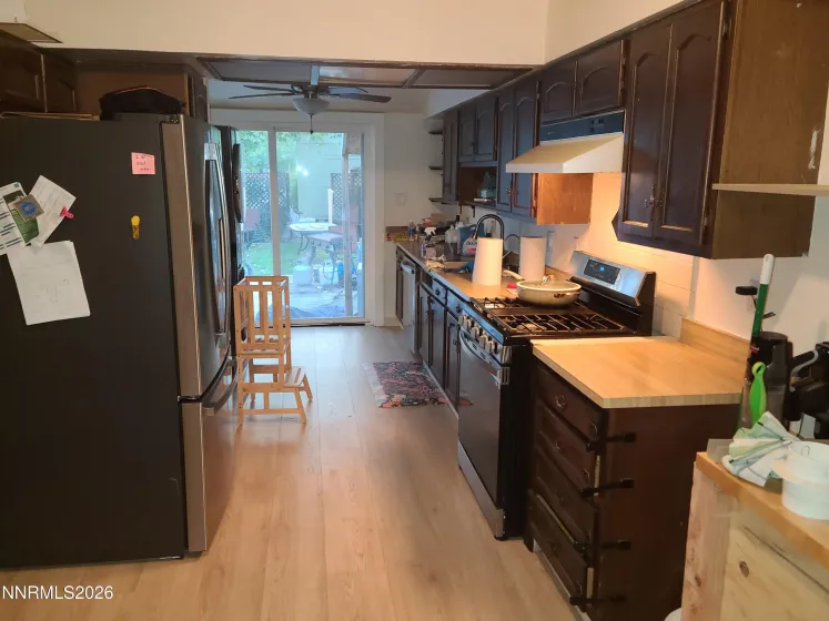 45 Sutton, Reno, Nevada 89512, 2 Bedrooms Bedrooms, ,1 BathroomBathrooms,Residential,Residential,Sutton,0,260012384