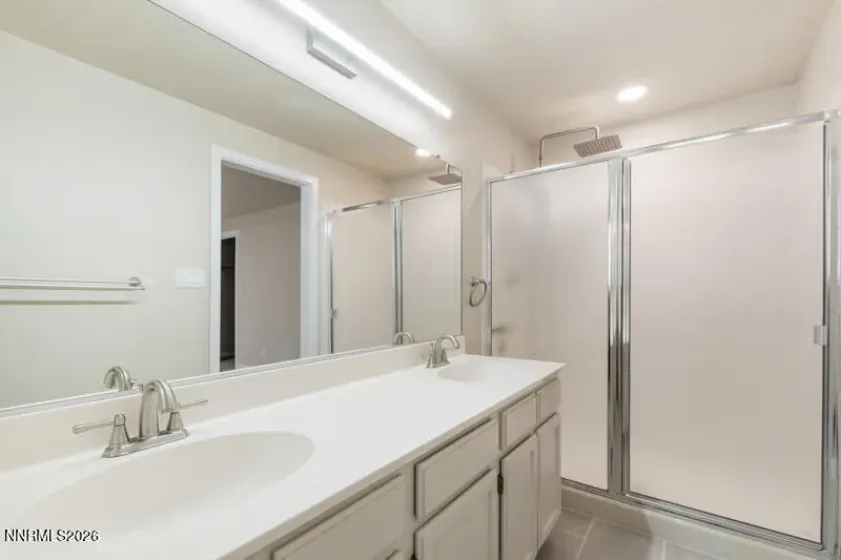 1731 Glen Oaks, Reno, Nevada 89523, 4 Bedrooms Bedrooms, ,2 BathroomsBathrooms,Residential,Residential,Glen Oaks,0,260012386