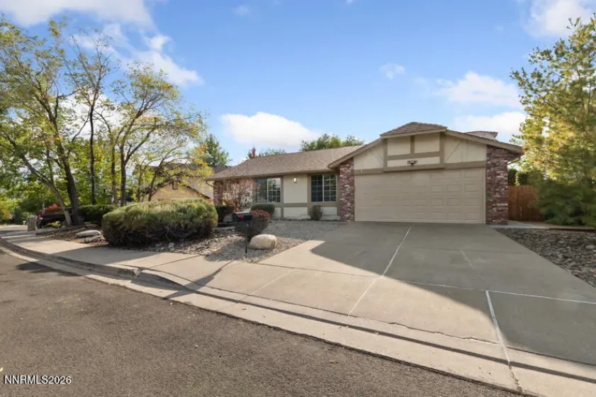 1731 Glen Oaks, Reno, Nevada 89523, 4 Bedrooms Bedrooms, ,2 BathroomsBathrooms,Residential,Residential,Glen Oaks,0,260012386