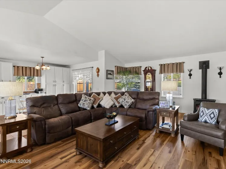 2947 Hot Springs, Minden, Nevada 89423, 3 Bedrooms Bedrooms, ,2 BathroomsBathrooms,Residential,Residential,Hot Springs,0,260012389
