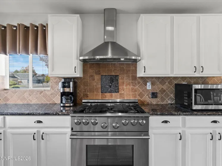 2947 Hot Springs, Minden, Nevada 89423, 3 Bedrooms Bedrooms, ,2 BathroomsBathrooms,Residential,Residential,Hot Springs,0,260012389