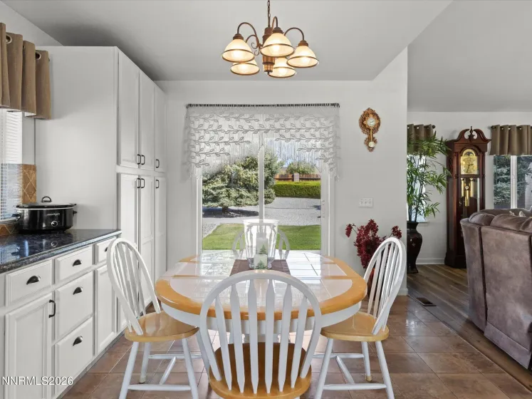 2947 Hot Springs, Minden, Nevada 89423, 3 Bedrooms Bedrooms, ,2 BathroomsBathrooms,Residential,Residential,Hot Springs,0,260012389