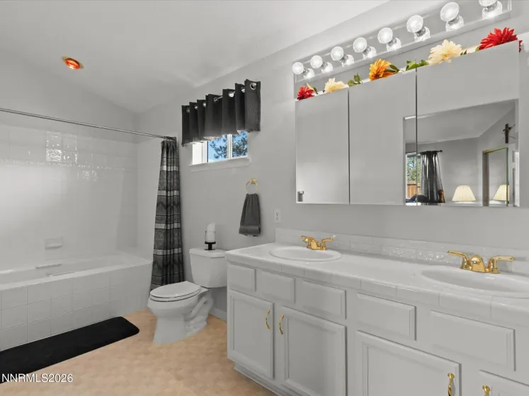 2947 Hot Springs, Minden, Nevada 89423, 3 Bedrooms Bedrooms, ,2 BathroomsBathrooms,Residential,Residential,Hot Springs,0,260012389