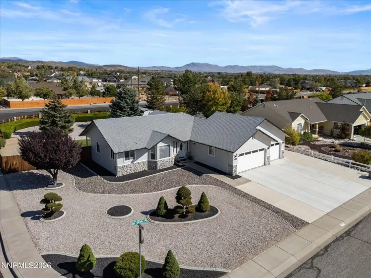 2947 Hot Springs, Minden, Nevada 89423, 3 Bedrooms Bedrooms, ,2 BathroomsBathrooms,Residential,Residential,Hot Springs,0,260012389