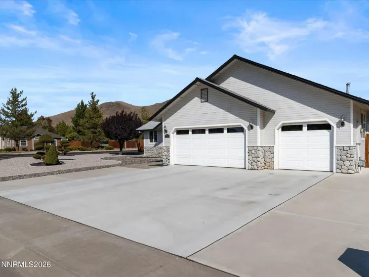 2947 Hot Springs, Minden, Nevada 89423, 3 Bedrooms Bedrooms, ,2 BathroomsBathrooms,Residential,Residential,Hot Springs,0,260012389
