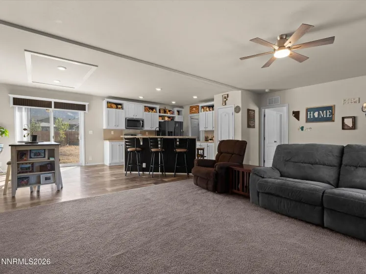 15360 Tuxon, Reno, Nevada 89521, 3 Bedrooms Bedrooms, ,2 BathroomsBathrooms,Residential,Residential,Tuxon,0,260012399