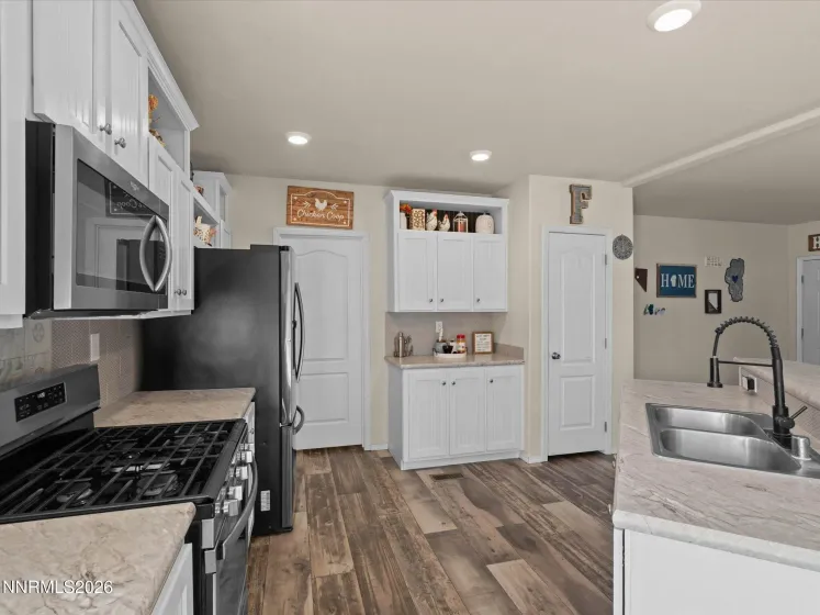 15360 Tuxon, Reno, Nevada 89521, 3 Bedrooms Bedrooms, ,2 BathroomsBathrooms,Residential,Residential,Tuxon,0,260012399