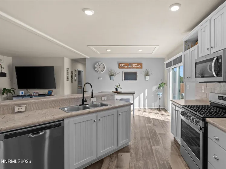 15360 Tuxon, Reno, Nevada 89521, 3 Bedrooms Bedrooms, ,2 BathroomsBathrooms,Residential,Residential,Tuxon,0,260012399