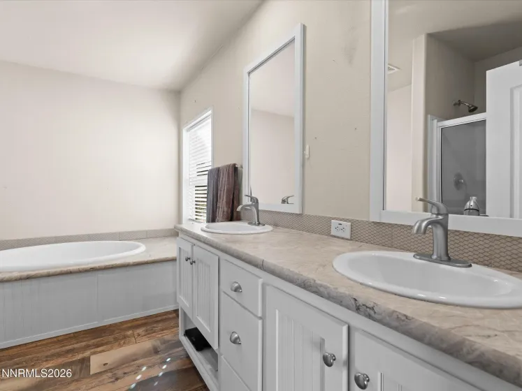 15360 Tuxon, Reno, Nevada 89521, 3 Bedrooms Bedrooms, ,2 BathroomsBathrooms,Residential,Residential,Tuxon,0,260012399