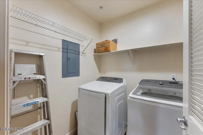 9050 Double R, Reno, Nevada 89521, 2 Bedrooms Bedrooms, ,2 BathroomsBathrooms,Residential,Residential,Double R,0,260012401