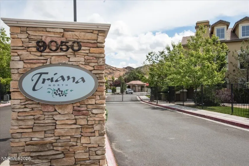 9050 Double R, Reno, Nevada 89521, 2 Bedrooms Bedrooms, ,2 BathroomsBathrooms,Residential,Residential,Double R,0,260012401