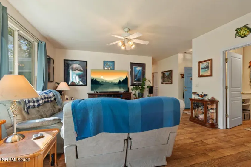 1093 Rolling Hills, Carson City, Nevada 89706, 3 Bedrooms Bedrooms, ,2 BathroomsBathrooms,Residential,Residential,Rolling Hills,0,260012402