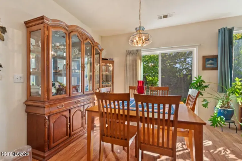 1093 Rolling Hills, Carson City, Nevada 89706, 3 Bedrooms Bedrooms, ,2 BathroomsBathrooms,Residential,Residential,Rolling Hills,0,260012402
