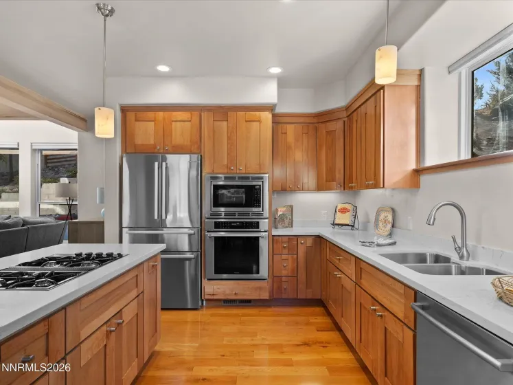 3298 Thornhill, Reno, Nevada 89509, 3 Bedrooms Bedrooms, ,4 BathroomsBathrooms,Residential,Residential,Thornhill,0,260012404