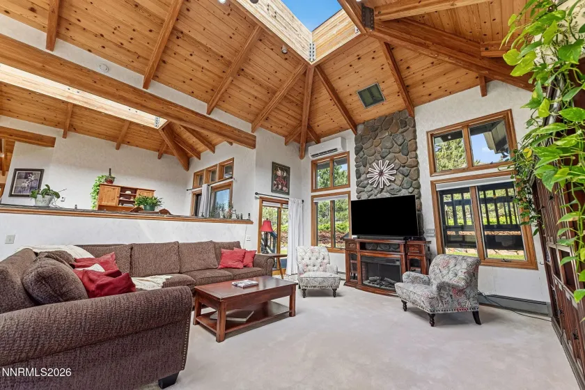400 Bavarian, Carson City, Nevada 89705, 3 Bedrooms Bedrooms, ,3 BathroomsBathrooms,Residential,Residential,Bavarian,0,260012405