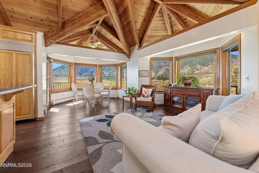 400 Bavarian, Carson City, Nevada 89705, 3 Bedrooms Bedrooms, ,3 BathroomsBathrooms,Residential,Residential,Bavarian,0,260012405