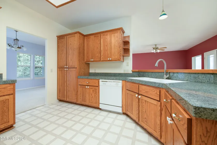 237 Laura Springs, Gardnerville, Nevada 89460, 3 Bedrooms Bedrooms, ,2 BathroomsBathrooms,Residential,Residential,Laura Springs,0,260012414