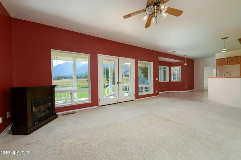 237 Laura Springs, Gardnerville, Nevada 89460, 3 Bedrooms Bedrooms, ,2 BathroomsBathrooms,Residential,Residential,Laura Springs,0,260012414