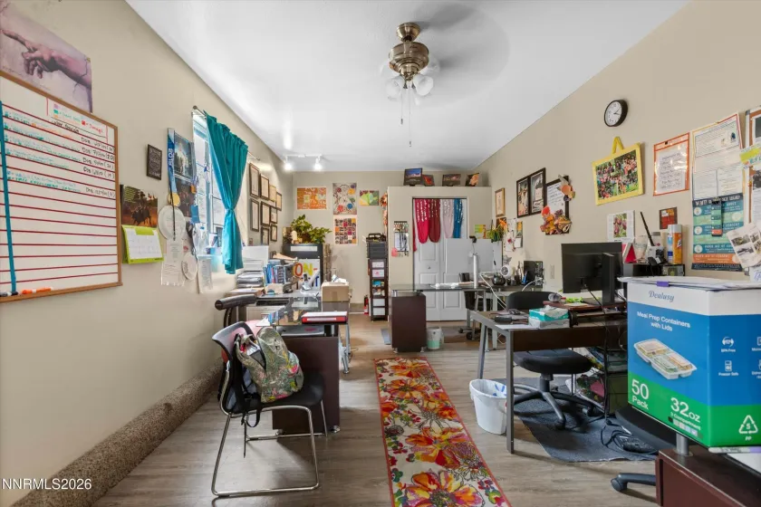 1369 Faland, Reno, Nevada 89503, 9 Bedrooms Bedrooms, ,6 BathroomsBathrooms,Residential,Residential,Faland,0,260012416