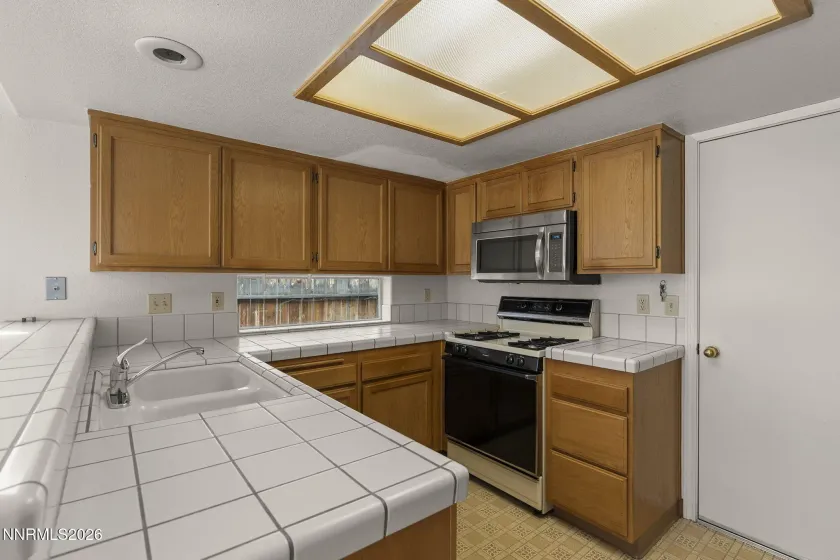 7530 Wheeldale, Reno, Nevada 89511, 3 Bedrooms Bedrooms, ,3 BathroomsBathrooms,Residential,Residential,Wheeldale,0,260012419