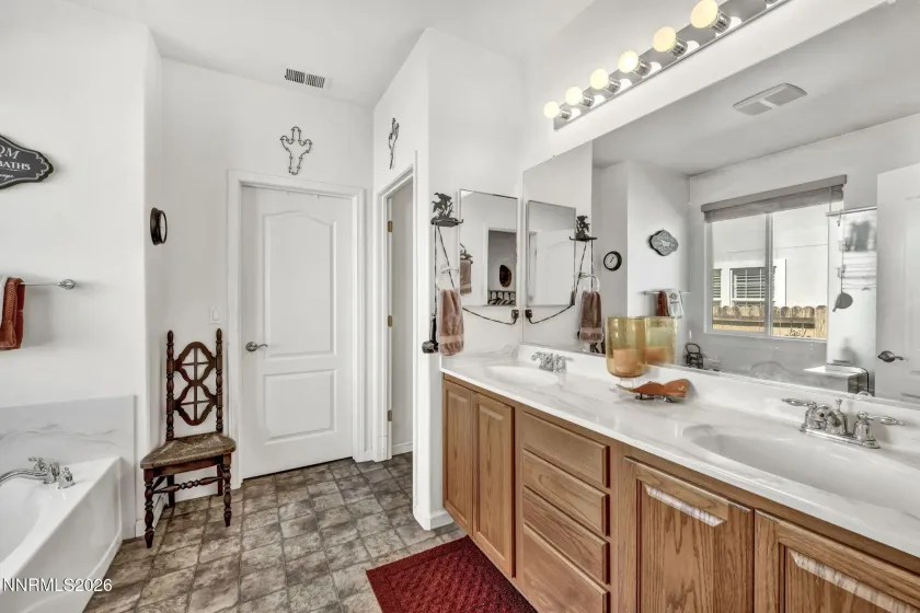 2348 Copper Springs, Reno, Nevada 89521, 4 Bedrooms Bedrooms, ,2 BathroomsBathrooms,Residential,Residential,Copper Springs,0,260012387
