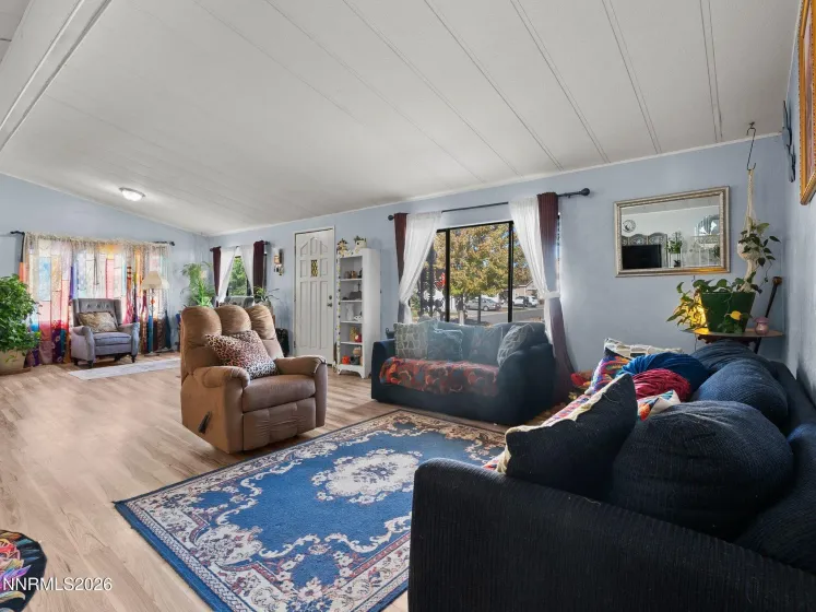 118 Ave De La Bleu De Clair, Sparks, Nevada 89434, 2 Bedrooms Bedrooms, ,2 BathroomsBathrooms,Residential,Residential,Ave De La Bleu De Clair,0,260012425