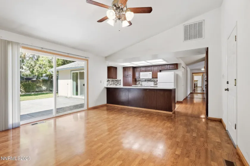 1972 Wabash, Sparks, Nevada 89434, 4 Bedrooms Bedrooms, ,2 BathroomsBathrooms,Residential,Residential,Wabash,0,260012430