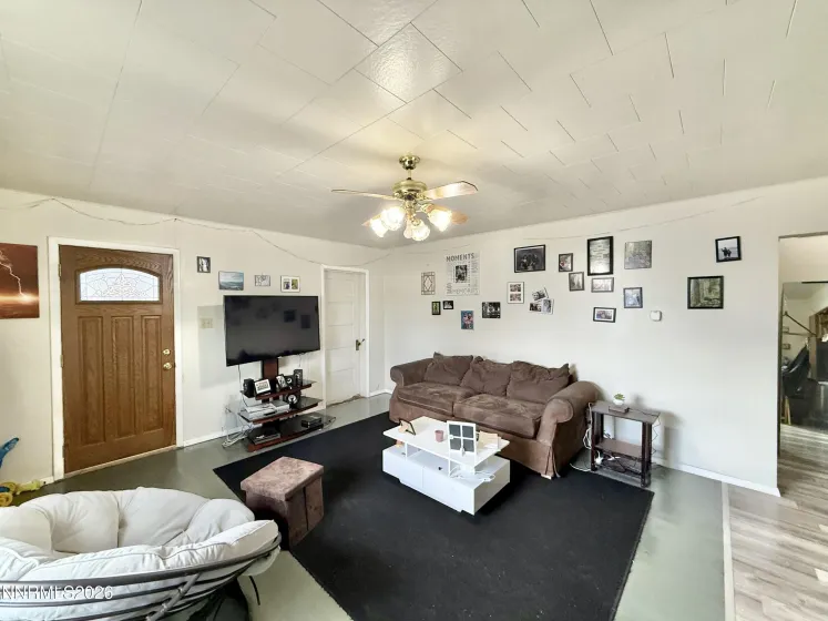 68 5th, Battle Mountain, Nevada 89820, 3 Bedrooms Bedrooms, ,1 BathroomBathrooms,Residential,Residential,5th,0,260012431