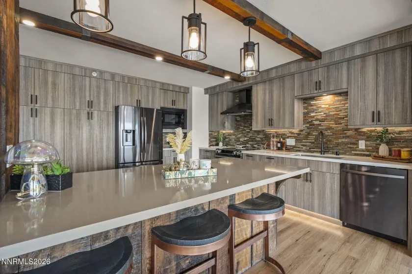 255 Sierra, Reno, Nevada 89501, 2 Bedrooms Bedrooms, ,2 BathroomsBathrooms,Residential,Residential,Sierra,0,260012432