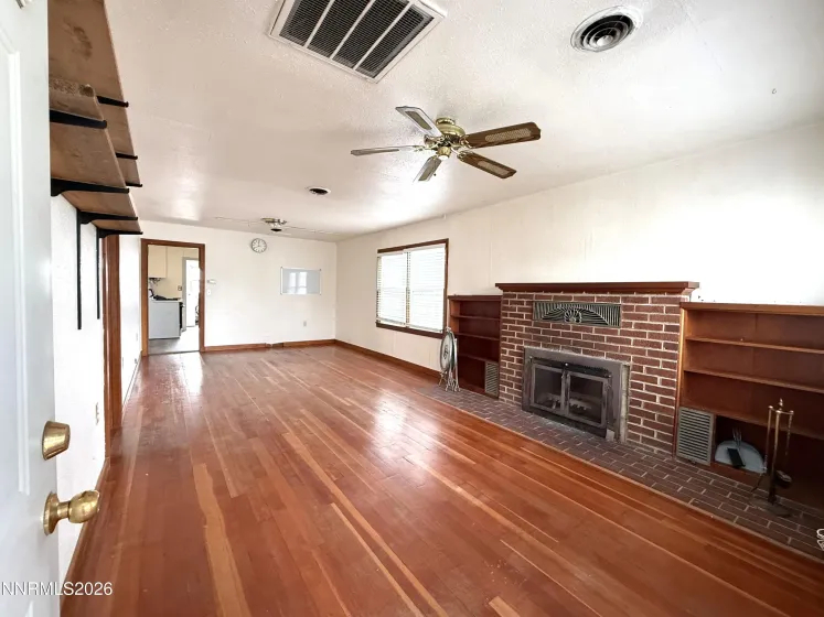 260 2nd, Battle Mountain, Nevada 89820, 2 Bedrooms Bedrooms, ,1 BathroomBathrooms,Residential,Residential,2nd,0,260012433