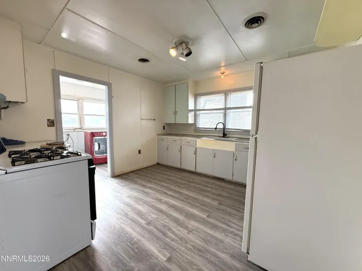 260 2nd, Battle Mountain, Nevada 89820, 2 Bedrooms Bedrooms, ,1 BathroomBathrooms,Residential,Residential,2nd,0,260012433