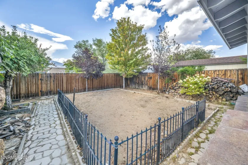 924 Loyola, Carson City, Nevada 89705, 3 Bedrooms Bedrooms, ,2 BathroomsBathrooms,Residential,Residential,Loyola,0,260012434