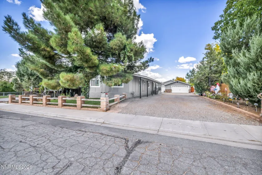924 Loyola, Carson City, Nevada 89705, 3 Bedrooms Bedrooms, ,2 BathroomsBathrooms,Residential,Residential,Loyola,0,260012434