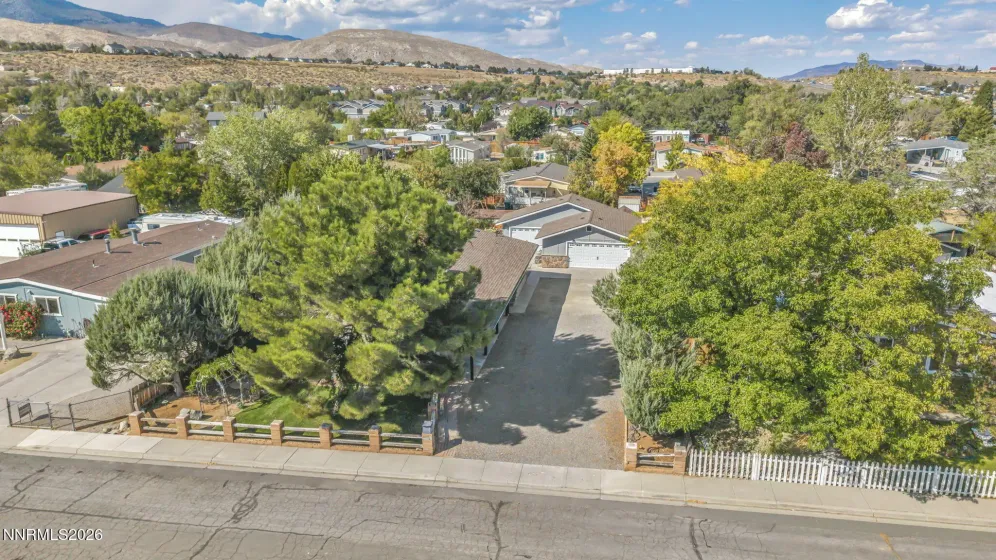 924 Loyola, Carson City, Nevada 89705, 3 Bedrooms Bedrooms, ,2 BathroomsBathrooms,Residential,Residential,Loyola,0,260012434