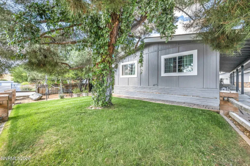 924 Loyola, Carson City, Nevada 89705, 3 Bedrooms Bedrooms, ,2 BathroomsBathrooms,Residential,Residential,Loyola,0,260012434