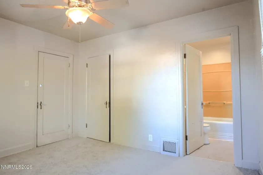 963 Center, Reno, Nevada 89501, 1 Bedroom Bedrooms, ,1 BathroomBathrooms,Residential,Residential,Center,0,260012442
