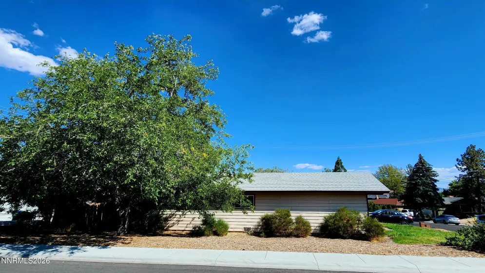 2195 Prince, Reno, Nevada 89503, 3 Bedrooms Bedrooms, ,2 BathroomsBathrooms,Residential,Residential,Prince,0,260012444