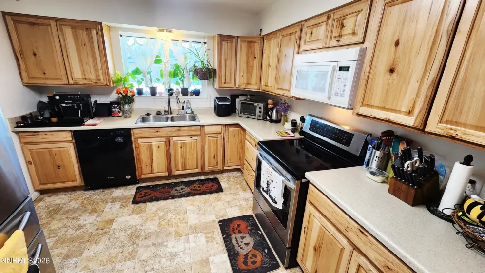 2195 Prince, Reno, Nevada 89503, 3 Bedrooms Bedrooms, ,2 BathroomsBathrooms,Residential,Residential,Prince,0,260012444