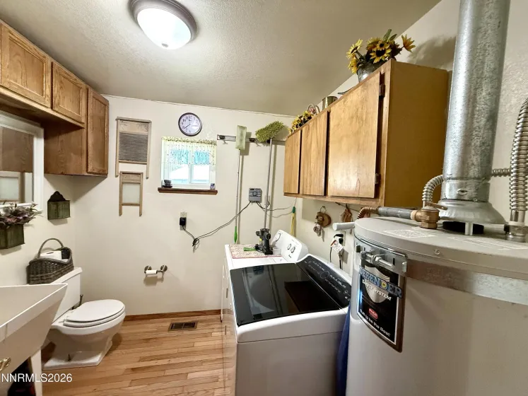 17 Maple, Yerington, Nevada 89447, 3 Bedrooms Bedrooms, ,2 BathroomsBathrooms,Residential,Residential,Maple,0,260012445