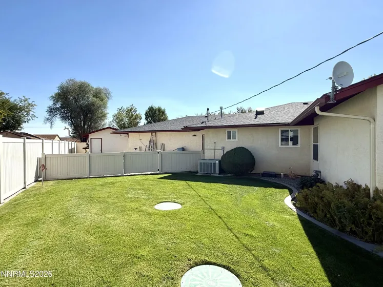 17 Maple, Yerington, Nevada 89447, 3 Bedrooms Bedrooms, ,2 BathroomsBathrooms,Residential,Residential,Maple,0,260012445