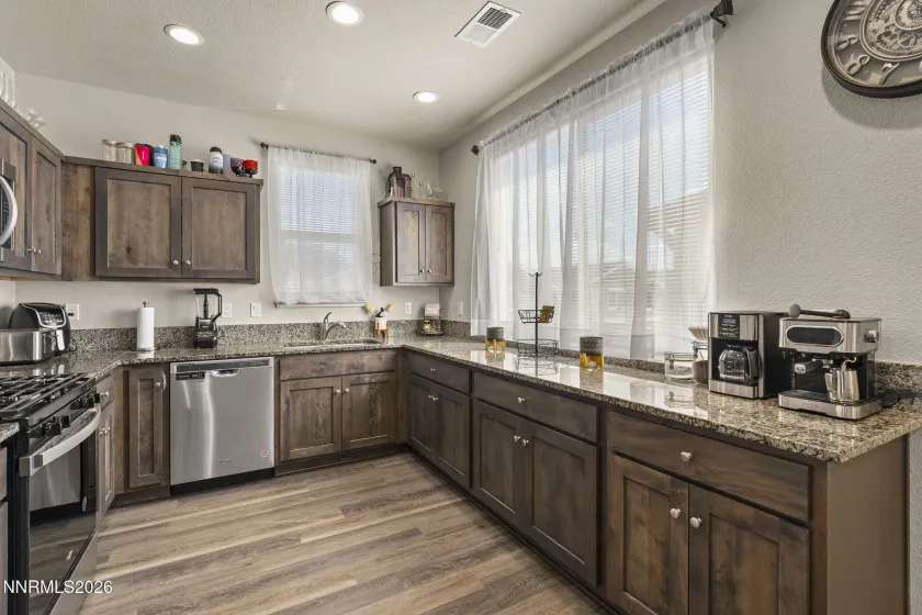 915 Garden, Carson City, Nevada 89705, 2 Bedrooms Bedrooms, ,3 BathroomsBathrooms,Residential,Residential,Garden,0,260012448