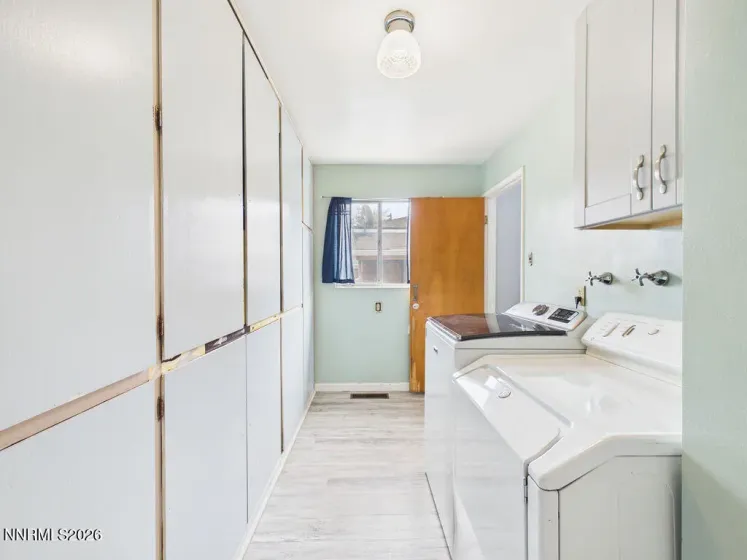Laundry area - shared