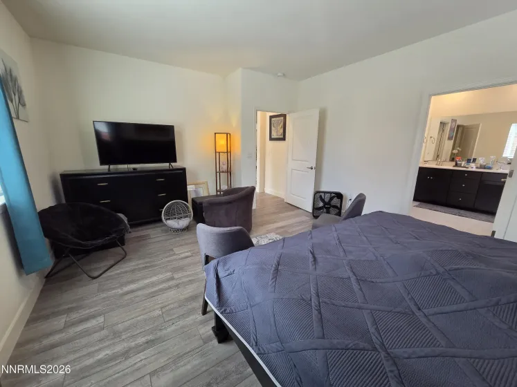 1241 Alfalfa, Sparks, Nevada 89436, 4 Bedrooms Bedrooms, ,3 BathroomsBathrooms,Residential,Residential,Alfalfa,0,260012453