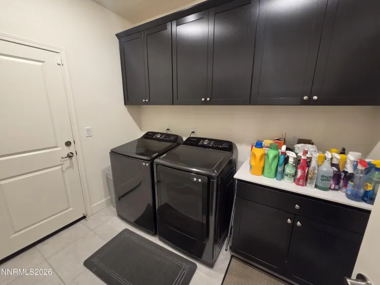 1241 Alfalfa, Sparks, Nevada 89436, 4 Bedrooms Bedrooms, ,3 BathroomsBathrooms,Residential,Residential,Alfalfa,0,260012453