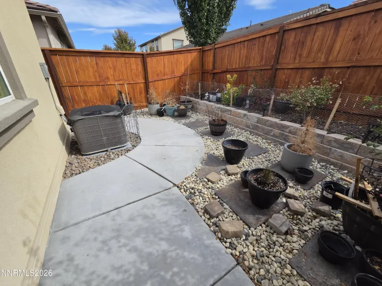 1241 Alfalfa, Sparks, Nevada 89436, 4 Bedrooms Bedrooms, ,3 BathroomsBathrooms,Residential,Residential,Alfalfa,0,260012453