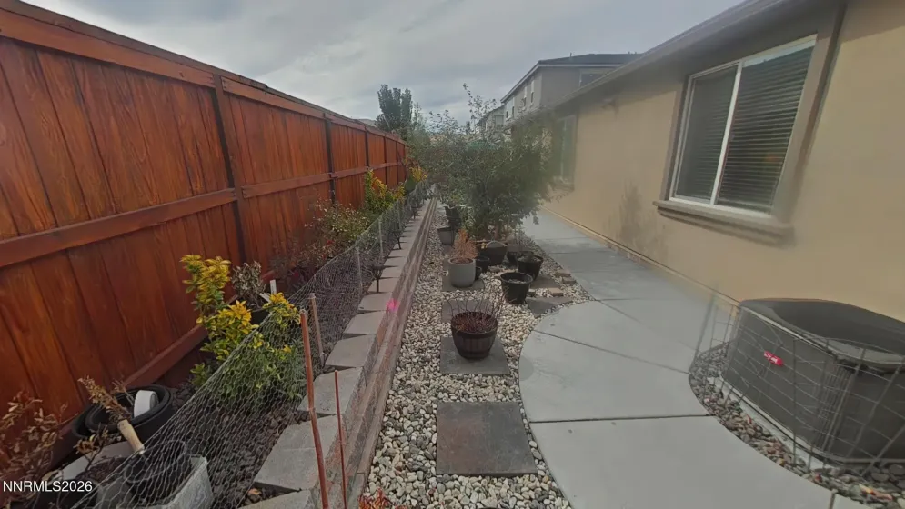 1241 Alfalfa, Sparks, Nevada 89436, 4 Bedrooms Bedrooms, ,3 BathroomsBathrooms,Residential,Residential,Alfalfa,0,260012453