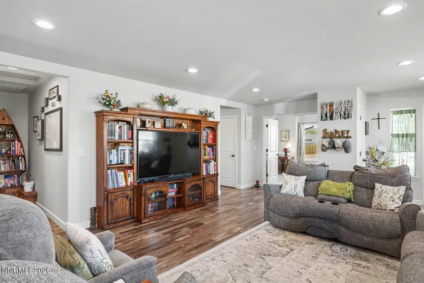 1280 Venitian, Fallon, Nevada 89406, 4 Bedrooms Bedrooms, ,2 BathroomsBathrooms,Residential,Residential,Venitian,0,260012459