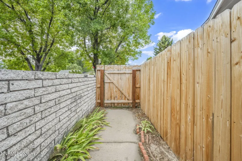 604 Long, Carson City, Nevada 89703, 3 Bedrooms Bedrooms, ,2 BathroomsBathrooms,Residential,Residential,Long,0,260012469